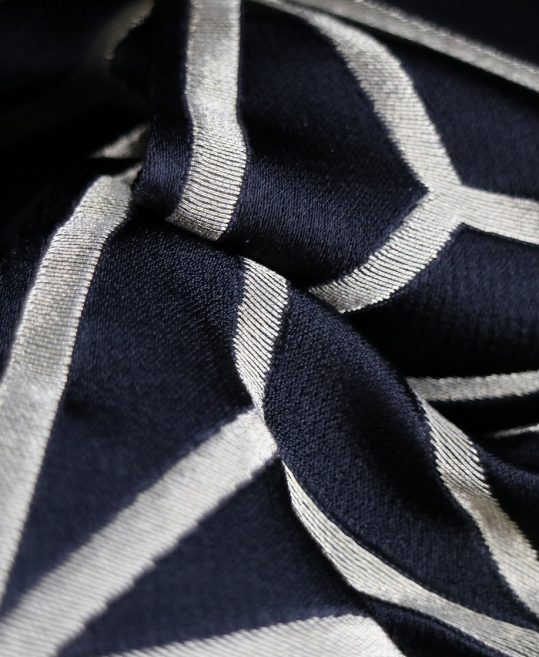 男性用袴単品レンタル(成人式・結婚式・卒業式)黒・金の大きな麻の葉文様[身長165cm]No.655